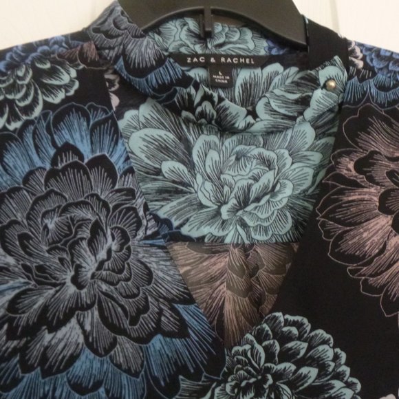 Womens Floral print Blouse - Picture 2 of 5